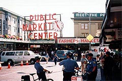 シアトルの市場（シアトル市街、1999年7月28日）