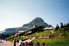 峠のビジターセンター（Logan Pass、1999年8月9日）